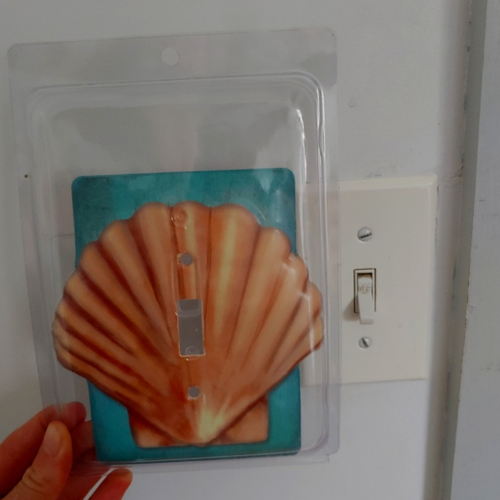 Open Road Brands | 🐚Seashell Wall Switch Plate